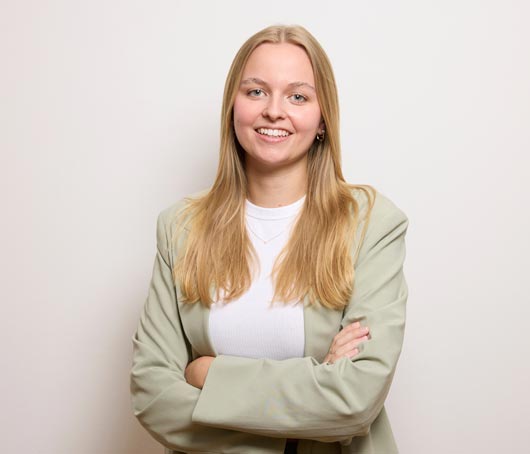 CARINA EGLHOFER, BA